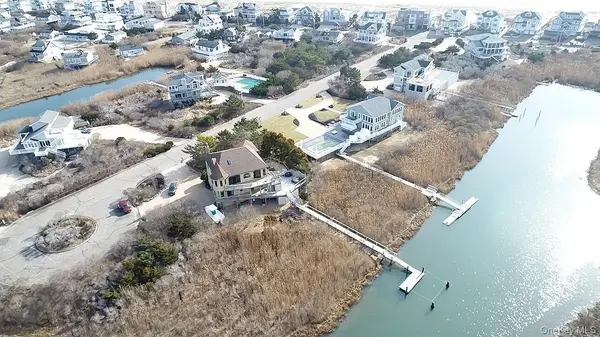7 Widgeon WAY, Westhampton Beach, NY 11978