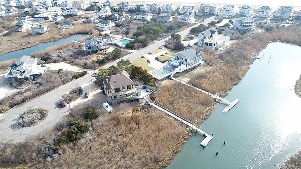 7 Widgeon WAY, Westhampton Beach, NY 11978