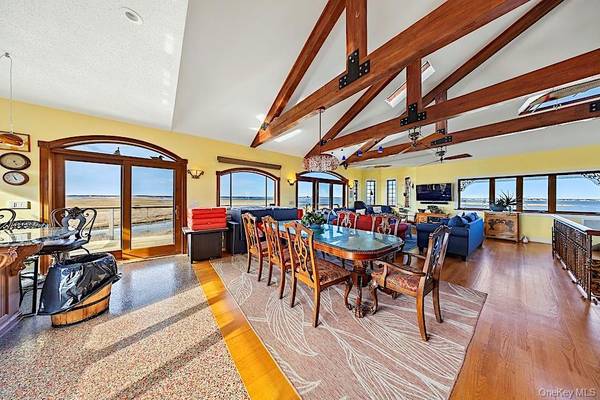 7 Widgeon WAY, Westhampton Beach, NY 11978