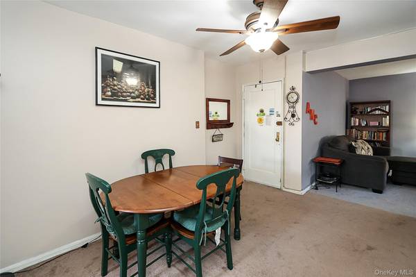 32-40 89 ST #608, East Elmhurst, NY 11369