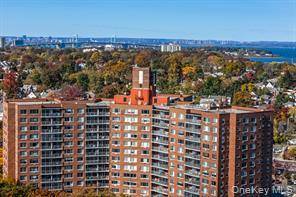 220-55 46th AVE #7S, Bayside, NY 11361