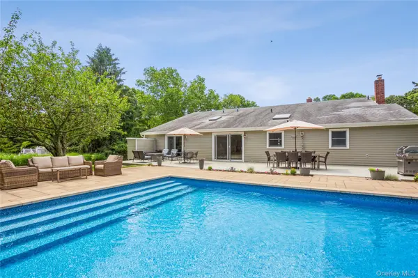 215 Northfield LN, Southold, NY 11971