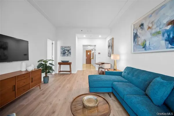 1 Renaissance Square #10G, White Plains, NY 10601