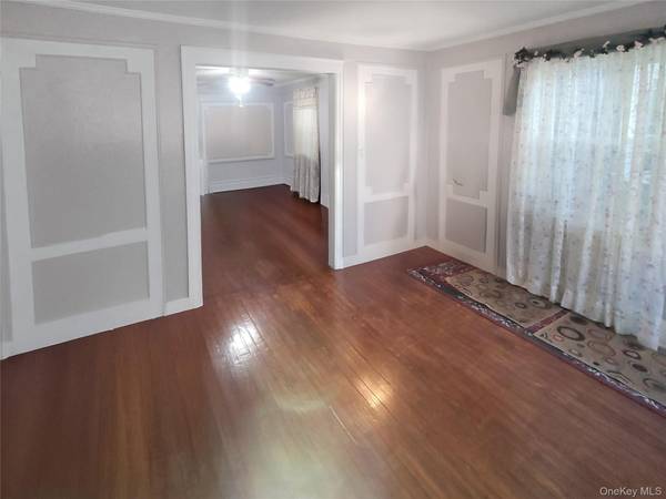 10934 125th ST, Jamaica, NY 11420