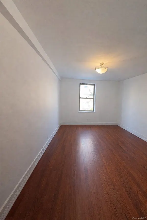 745 East 231 st #6A, Bronx, NY 10466