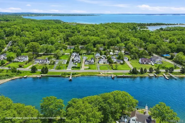 5415 Skunk LN, Cutchogue, NY 11935