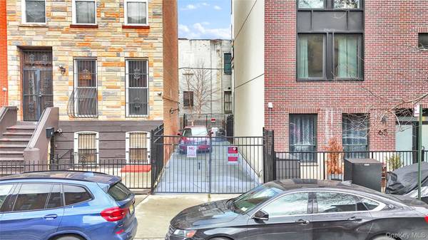 63 Irving PL, Brooklyn, NY 11238