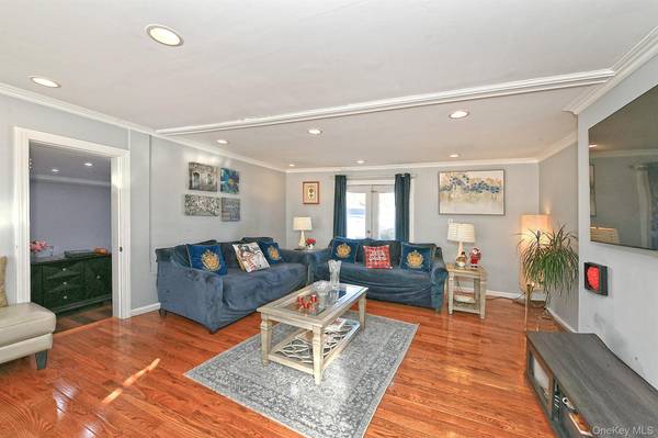 120 Brenner AVE, Bethpage, NY 11714