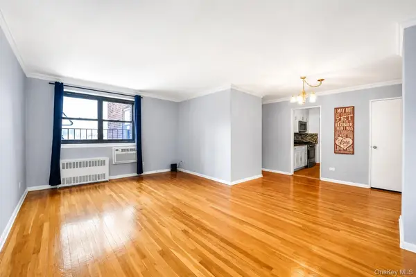 85-10 151st AVE #5E, Howard Beach, NY 11414