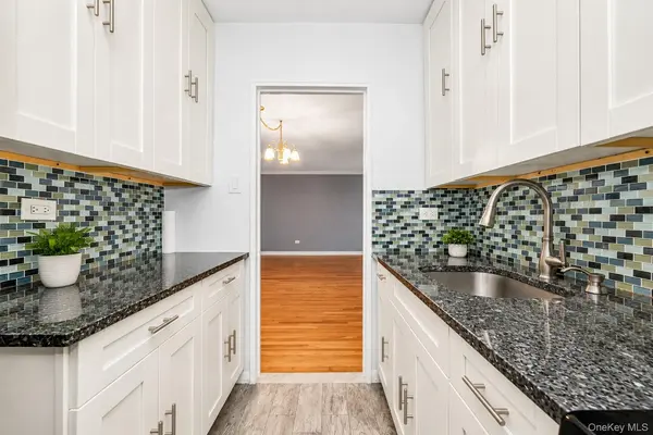 85-10 151st AVE #5E, Howard Beach, NY 11414