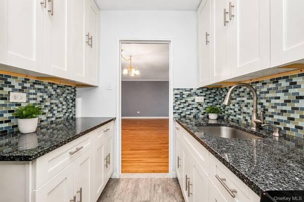 85-10 151st AVE #5E, Howard Beach, NY 11414