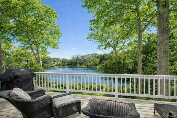9 Helens LN, Southampton, NY 11968