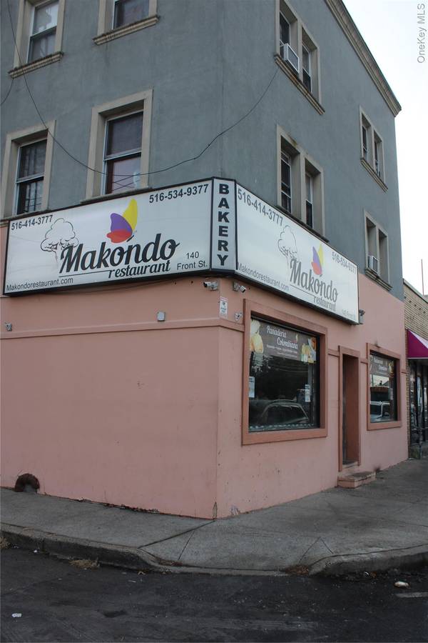 140 Front St, Hempstead, NY 11550