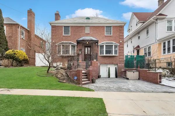87-67 Chevy Chase ST, Jamaica Estates, NY 11432