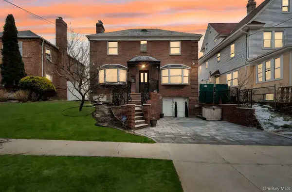 87-67 Chevy Chase ST, Jamaica Estates, NY 11432