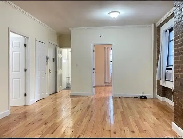 21-06 35th ST #3C, Astoria, NY 11105