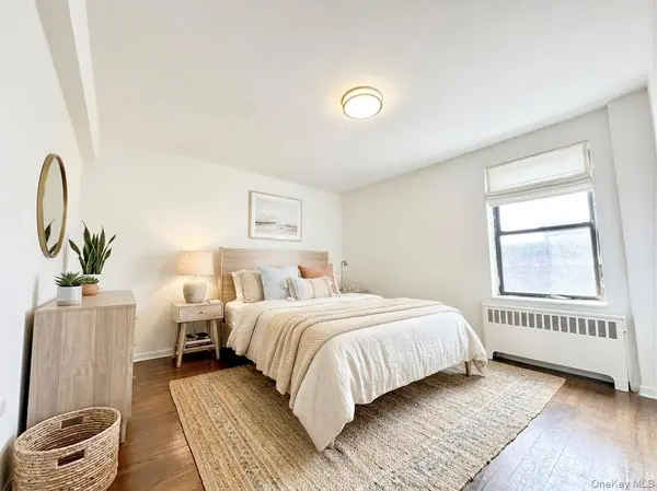 44-10 Macnish #1G, Elmhurst, NY 11373