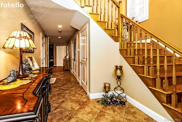 8611 165th AVE, Howard Beach, NY 11414