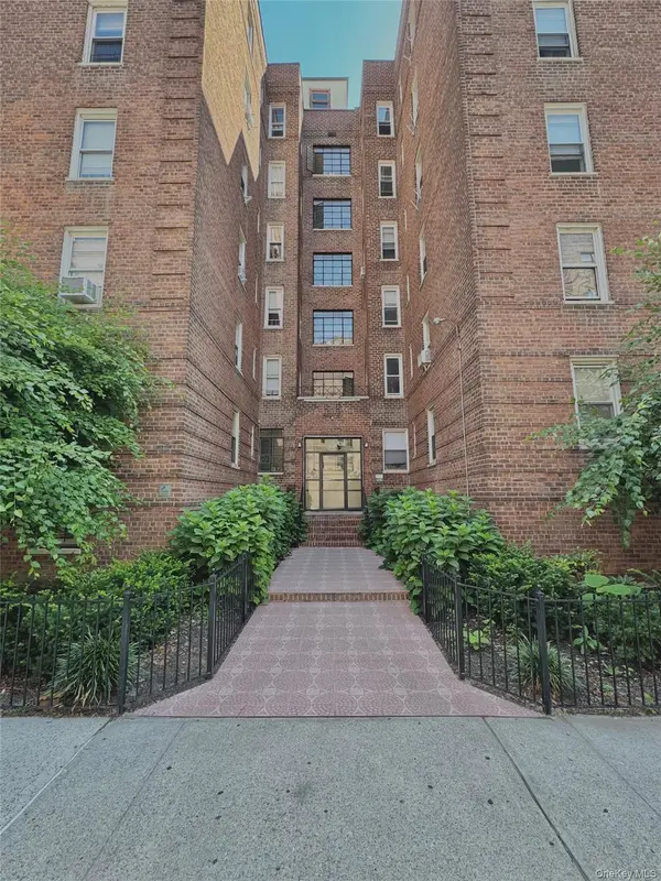 2090 Barnes AVE #3G, Bronx, NY 10462
