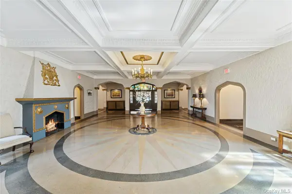 12 Hempstead AVE #3N, Rockville Centre, NY 11570