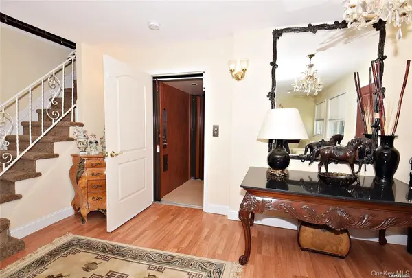 3434 Colony DR, Baldwin, NY 11510
