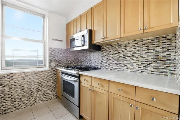 118-17 Union Tpke #16G, Forest Hills, NY 11375