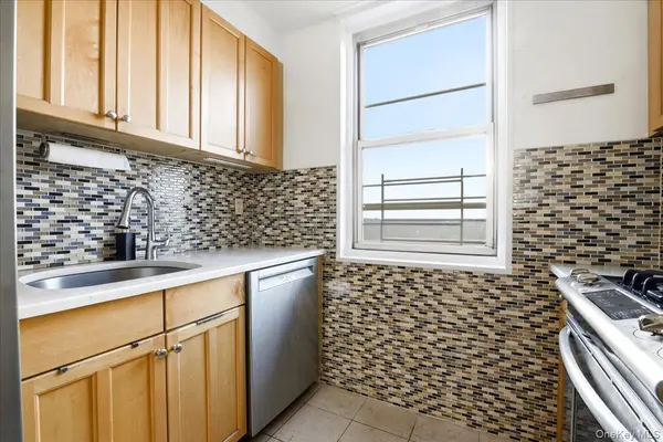 118-17 Union Tpke #16G, Forest Hills, NY 11375