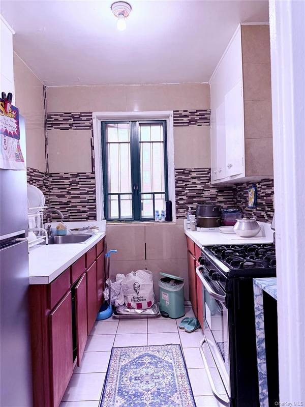 2053 McGraw AVE #4E, Bronx, NY 10462