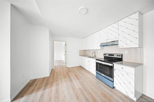 70-40 45 AVE #7G, Elmhurst, NY 11373