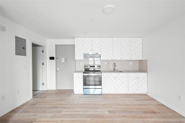 70-40 45 AVE ##2D, Woodside, NY 11377