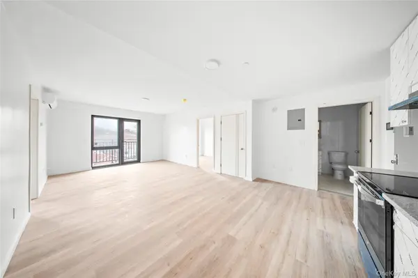 70-40 45 AVE ##2D, Woodside, NY 11377