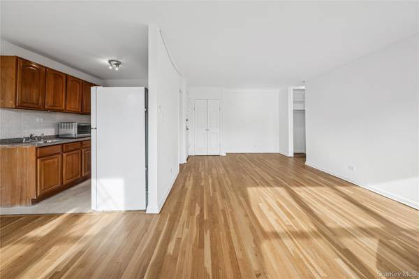 5730 Mosholu AVE #5F, Bronx, NY 10471