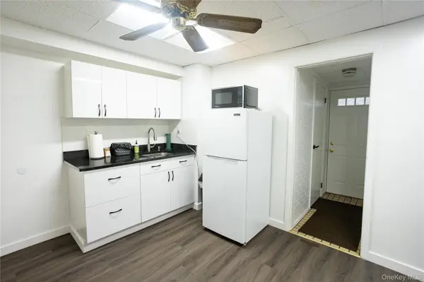 43-18 214th PL, Bayside, NY 11361