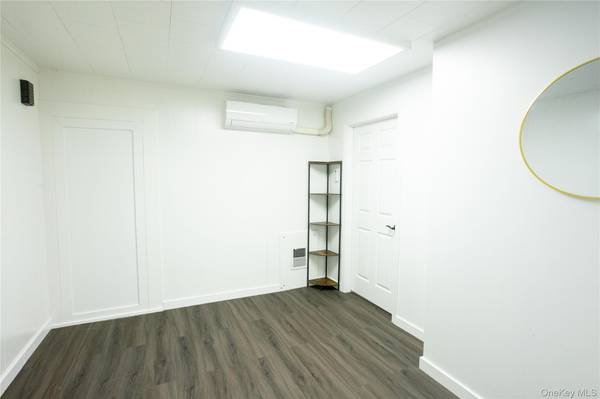 43-18 214th PL, Bayside, NY 11361