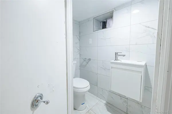 12406 111th AVE, Richmond Hill, NY 11420