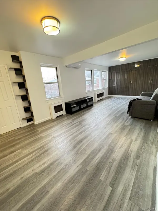 68-09 138th ST #2B, Flushing, NY 11367