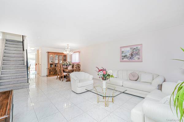 11 ironwood ST, Staten Island, NY 10308