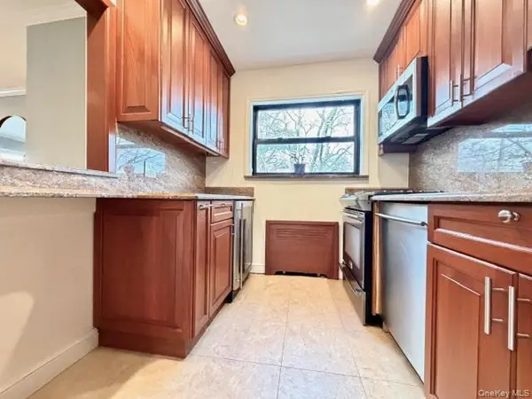 218-02 73rd AVE #397A2, Bayside, NY 11364