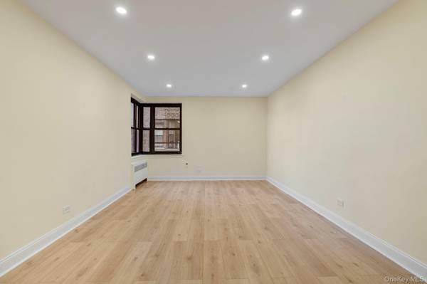 32-25 88 ST #310, East Elmhurst, NY 11369