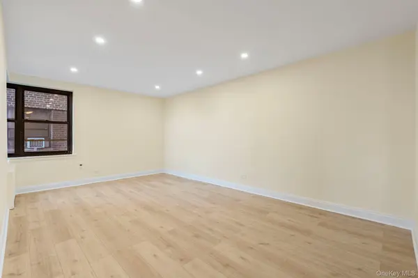32-25 88 ST #310, East Elmhurst, NY 11369