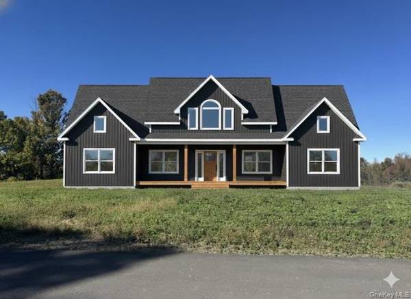 65 Peale PL, Montgomery, NY 12549