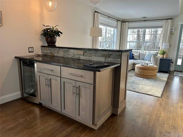 55 Brown ST, Greenport, NY 11944
