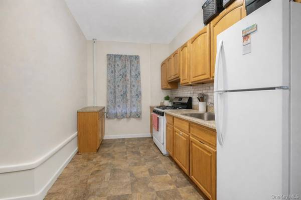 2445 Southern BLVD, Bronx, NY 10458