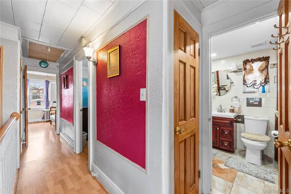10480 113th ST, Richmond Hill S., NY 11419