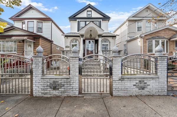 10480 113th ST, Richmond Hill S., NY 11419