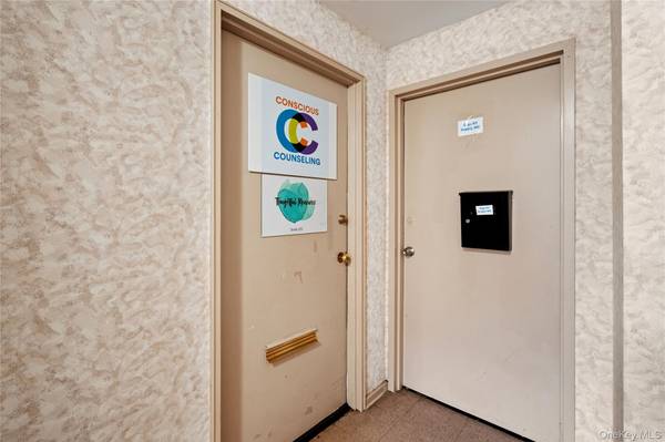 200 N. Village AVE #101A, Rockville Centre, NY 11570