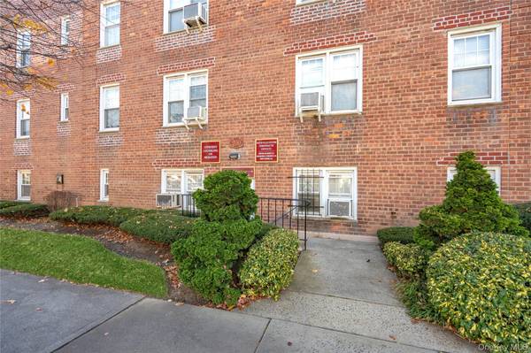 200 N. Village AVE #101A, Rockville Centre, NY 11570