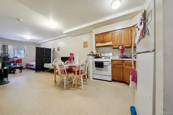 831 E 221st ST, Bronx, NY 10467