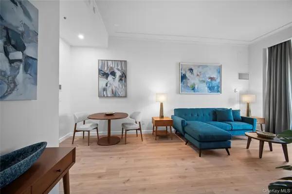 1 Renaissance Square #10C, White Plains, NY 10601