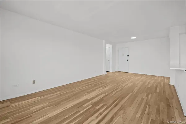 5425 Valles AVE #1N, Bronx, NY 10471